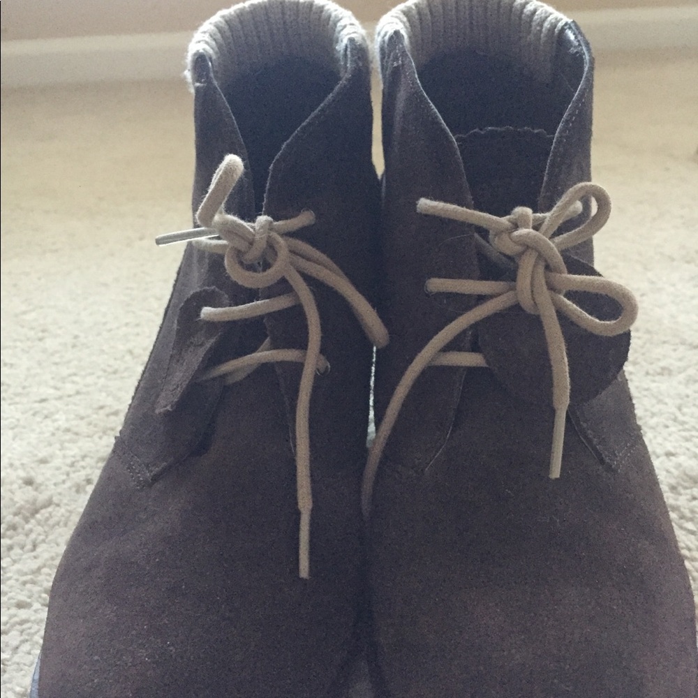 Lacoste Leren brown suede wedge 7.5